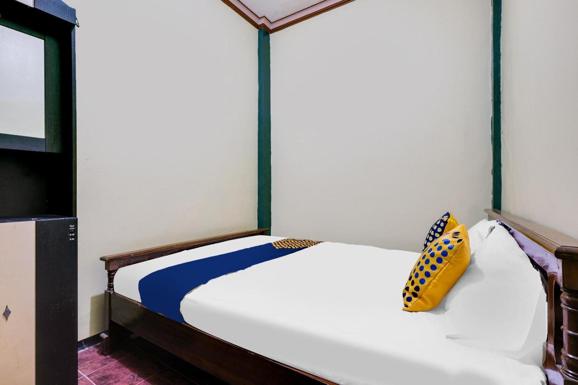 Spot On 92068 Pudja Kesuma Homestay Syariah Yogyakarta Bagian luar foto