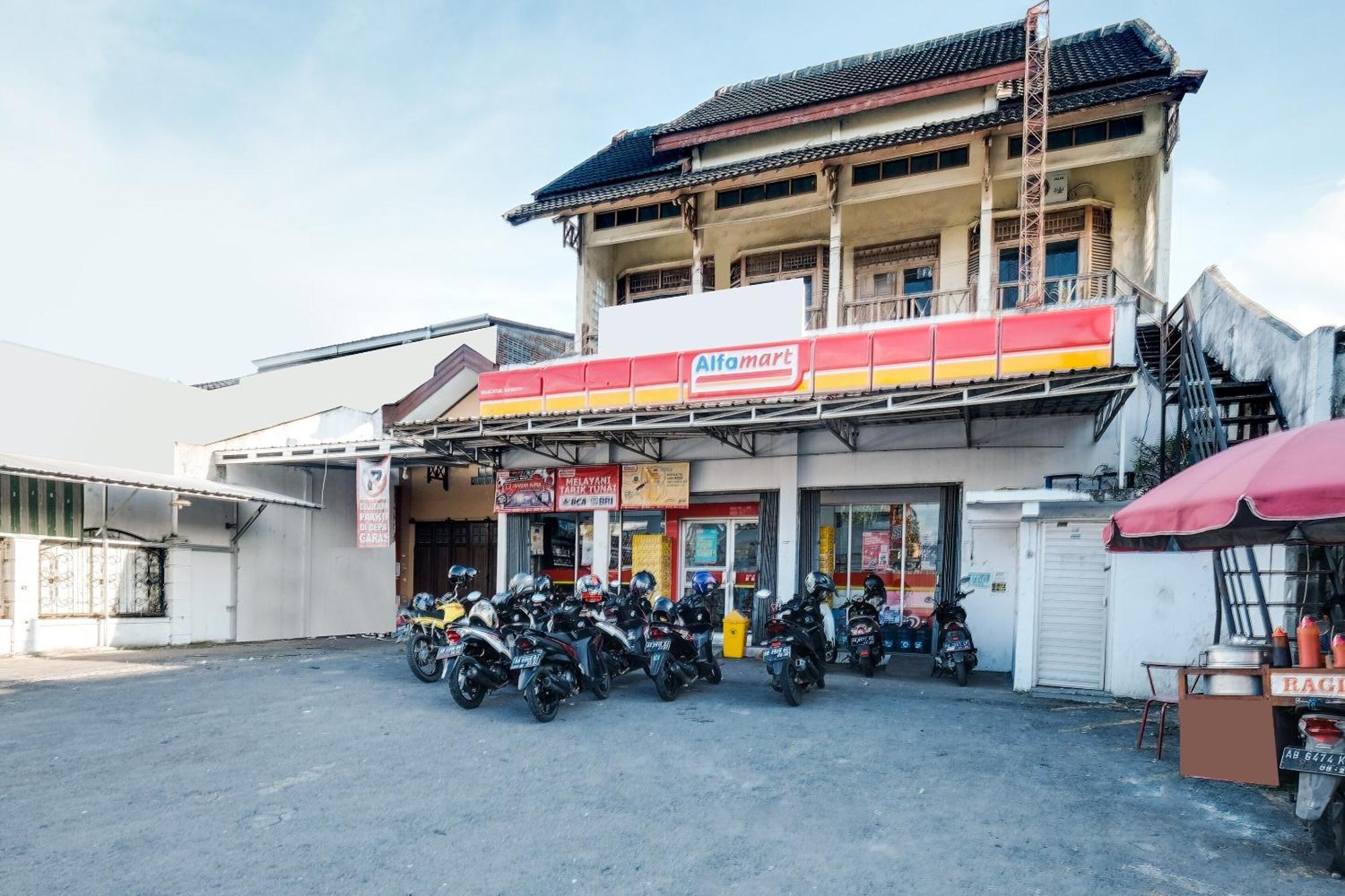 Spot On 92068 Pudja Kesuma Homestay Syariah Yogyakarta Bagian luar foto