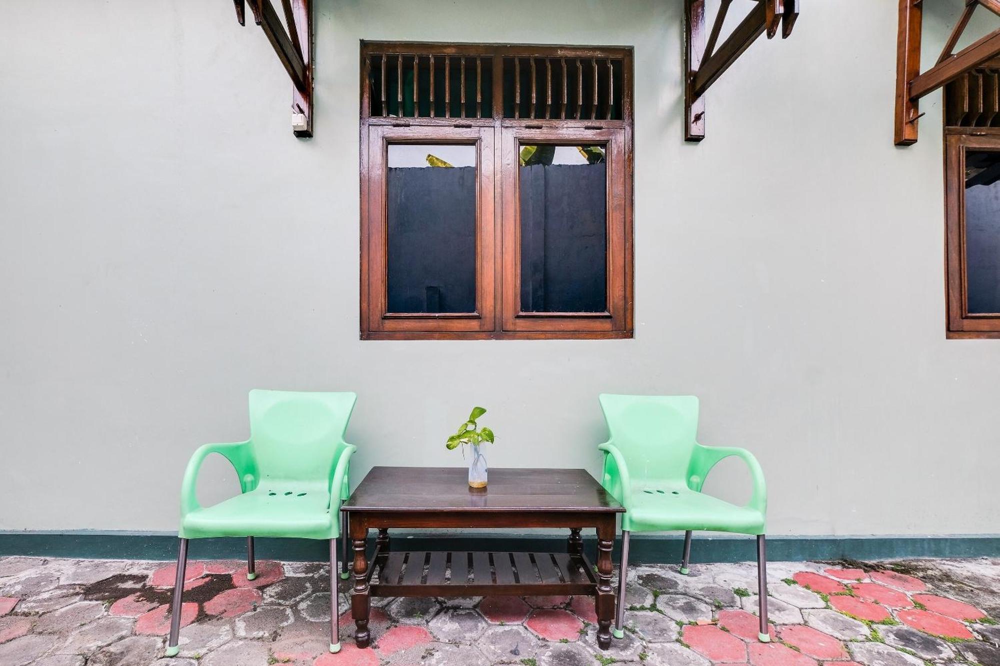 Spot On 92068 Pudja Kesuma Homestay Syariah Yogyakarta Bagian luar foto